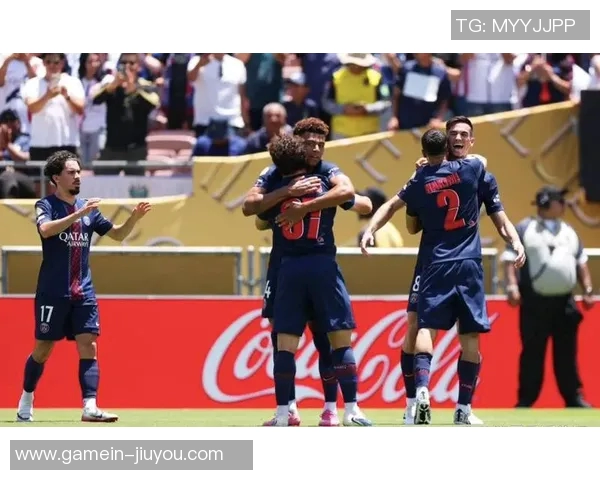 英超惊现冷门巴黎圣日耳曼4比3逆转巴萨全场集锦回顾